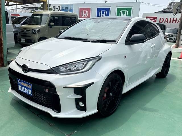 TOYOTA Yaris RZ High Performance First Ed Pearl White 2020′ BNA96