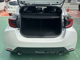 
									TOYOTA Yaris RZ High Performance First Ed Pearl White 2020′ BNA96 full								