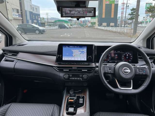 NISSAN AURA G FOUR Leather Edition Pearl White 2024′ BNAC8