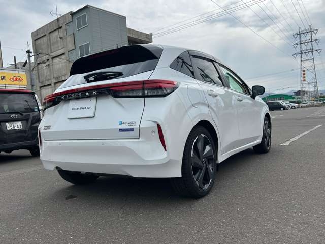 NISSAN AURA G FOUR Leather Edition Pearl White 2024′ BNAC8