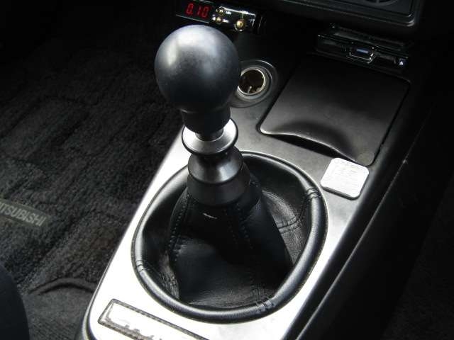 MITSUBISHI Lancer GSR Evolution 8 White 2003′ BO3GN