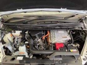 
									NISSAN Serena e-POWER Highway Star V Pearl White 2019′ BPFAT full								