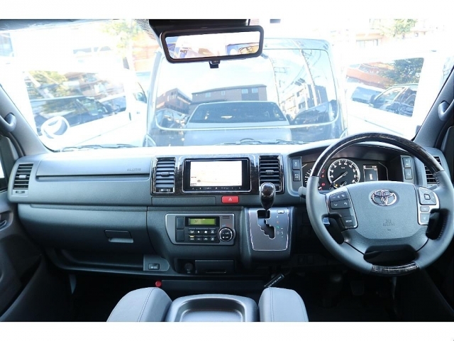 TOYOTA Hiace Van Super GL Dark Prime 2 Long Pearl White 2025′ BPI5Q