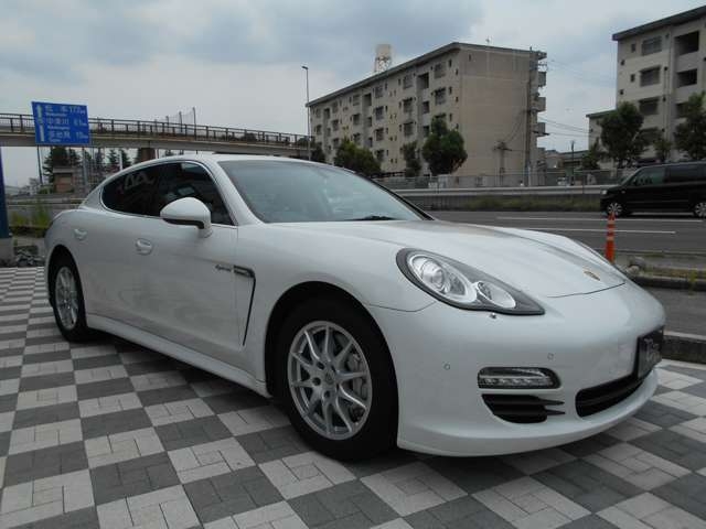 Porsche Panamera S Hybrid White 2013′ BRJ5X