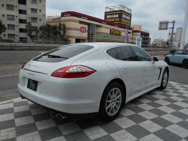 Porsche Panamera S Hybrid White 2013′ BRJ5X