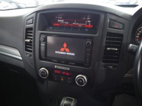 
									MITSUBISHI Pajero Exceed Pearl White 2013′ BTGLZ full								