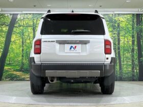 
									TOYOTA Land Cruiser Wagon VX Pearl White 2025′ BTOL3 full								
