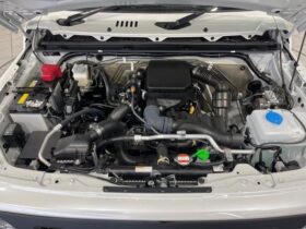 
									SUZUKI Jimny XC Pearl White 2025′ BTOYI full								