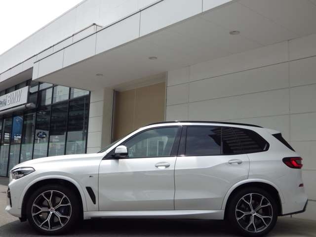 BMW X5 xDrive35d M Sport White 2022′ BTPMB