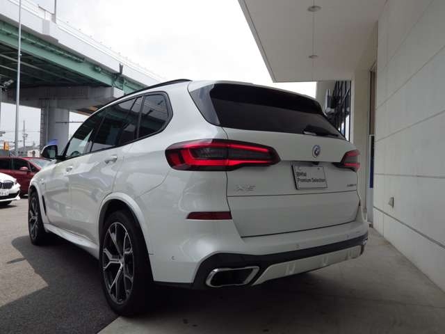 BMW X5 xDrive35d M Sport White 2022′ BTPMB