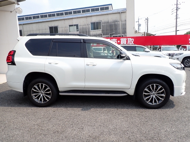 TOYOTA Land Cruiser Prado TX L Package Sunroof 7 Seater Pearl White 2021′ BVLMB