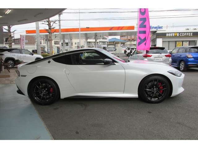 NISSAN Fairlady Z Ver ST Pearl White 2024′ BVUJC