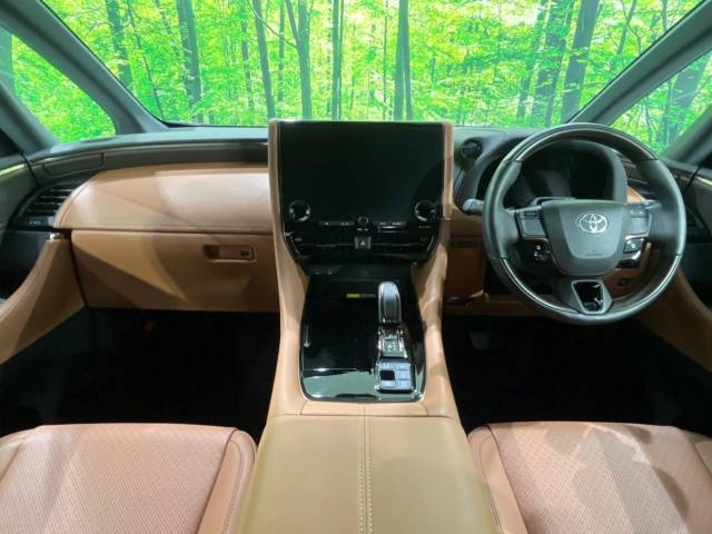 TOYOTA Vellfire Z Premier Pearl White 2023′ BVYGW