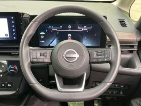 
									NISSAN Serena e-POWER Highway Star V Pearl White 2023′ BXYQO full								