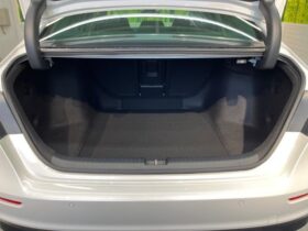 
									Honda Accord e:HEV Pearl White 2024′ BXYZU full								