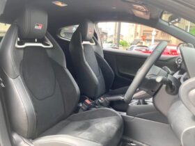 
									TOYOTA Yaris RZ High Performance Pearl White 2023′ BXZ3Q full								