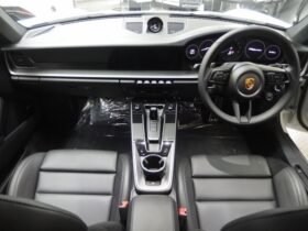 
									Porsche 911 Carrera White 2022′ BZVUH full								