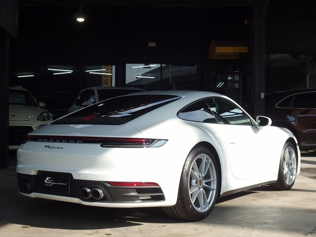 Porsche 911 Carrera White 2022′ BZVUH