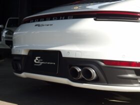 
									Porsche 911 Carrera White 2022′ BZVUH full								