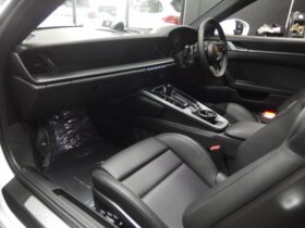 
									Porsche 911 Carrera White 2022′ BZVUH full								