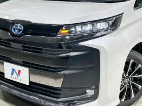 
									TOYOTA Noah S-Z Pearl White 2025′ C04CO full								