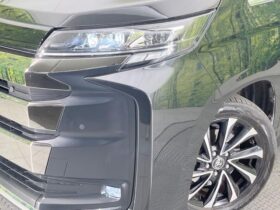 
									TOYOTA Noah S-Z Black 2023′ C04UF full								