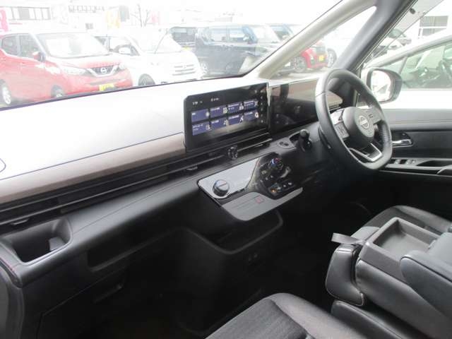 NISSAN Serena Highway Star V Pearl White 2023′ C05DC