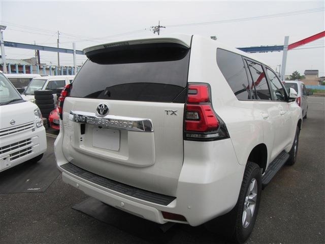 TOYOTA Land Cruiser Prado 2.7 TX 7-seater Pearl White 2023′ C0840