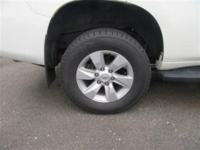 
									TOYOTA Land Cruiser Prado 2.7 TX 7-seater Pearl White 2023′ C0840 full								