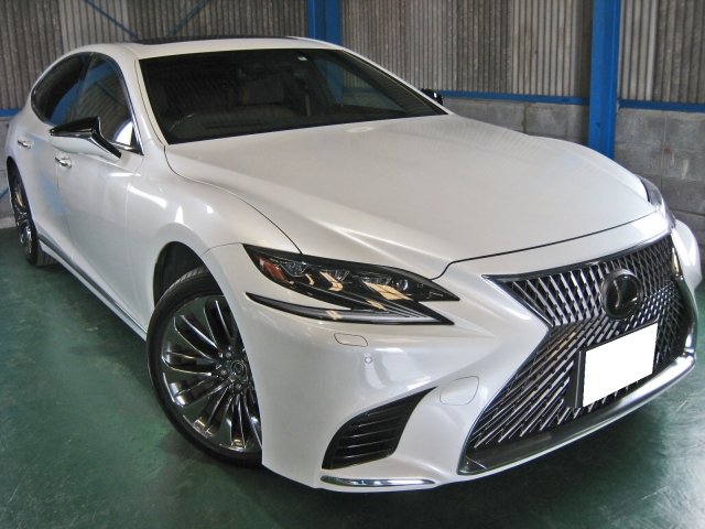 Lexus LS Executive Pearl White 2018′ C0IZS