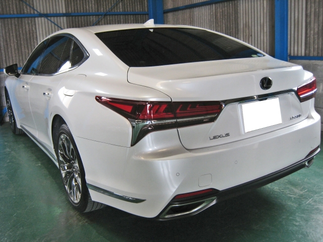 Lexus LS Executive Pearl White 2018′ C0IZS