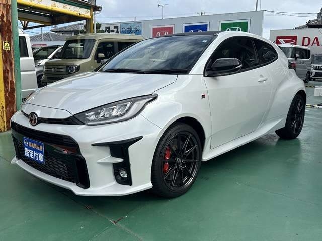 TOYOTA Yaris RZ High Performance Pearl White 2023′ C291G