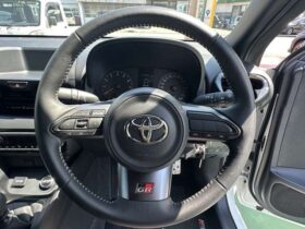 
									TOYOTA Yaris RC Pearl White 2023′ C291O full								