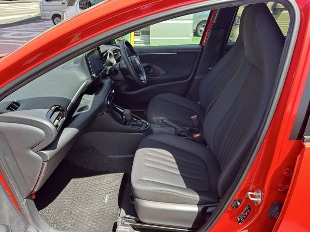 TOYOTA Yaris G Red 2023′ C291S