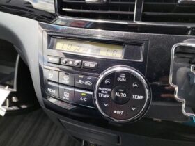 
									TOYOTA Estima Aeras Premium Edition Black 2016′ C2CLN full								