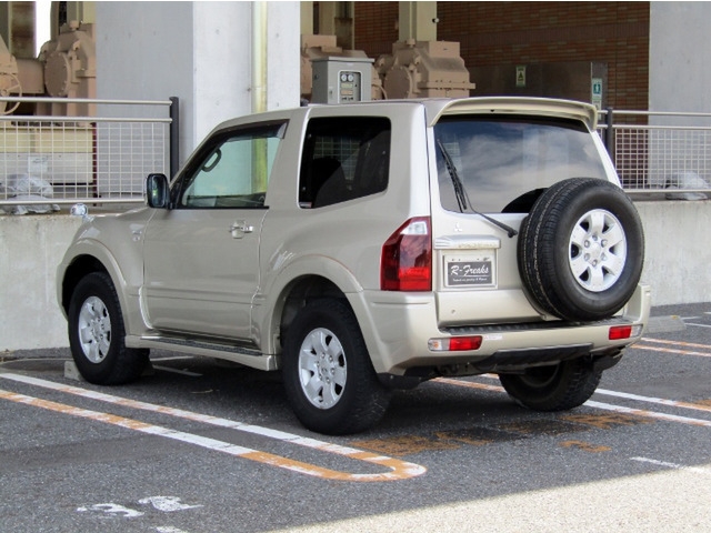 MITSUBISHI Pajero 3.0 Short Exceed I 4WD Gold 2006′ C2D0T