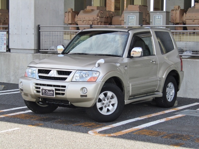MITSUBISHI Pajero 3.0 Short Exceed I 4WD Gold 2006′ C2D0T