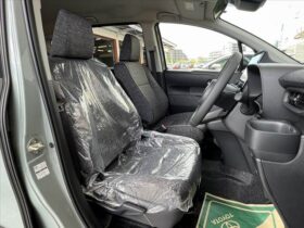 
									TOYOTA Sienta Hybrid Z 10.5 Type Navi   Safety Green 2025′ C2D48 full								