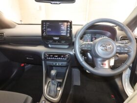 
									TOYOTA Yaris RS Pearl White 2022′ C6BBS full								
