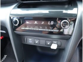 
									TOYOTA Yaris Cross Z Adventure Pearl White/Black 2023′ C6BE3 full								