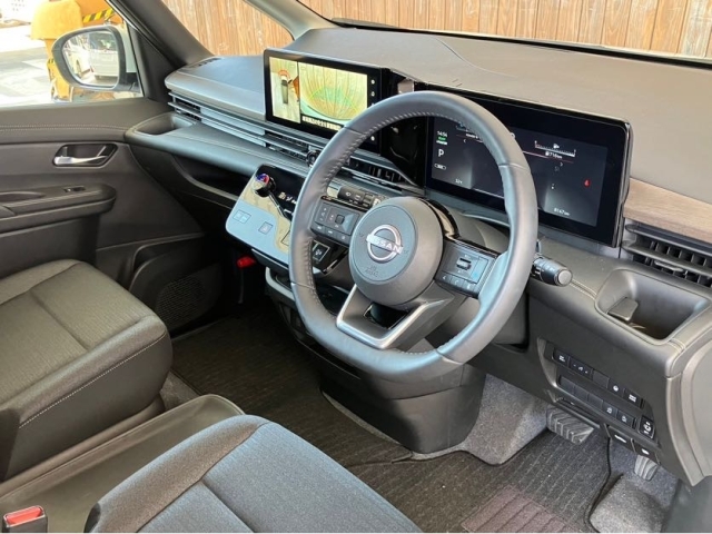 NISSAN Serena e-POWER Highway Star V Pearl White 2024′ C7TE6