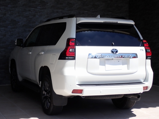 TOYOTA Land Cruiser Prado TX L Package Sunroof 7 Seater Pearl White 2021′ C8GKY