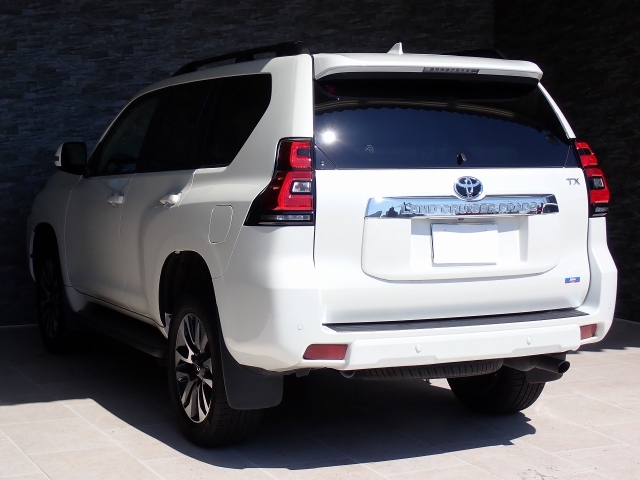 TOYOTA Land Cruiser Prado TX L Package Sunroof 7 Seater Pearl White 2023′ C8GL0