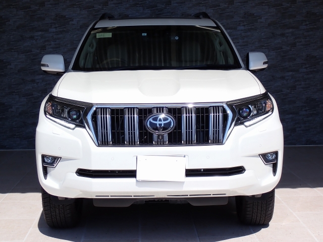 TOYOTA Land Cruiser Prado TX L Package Sunroof 7 Seater Pearl White 2023′ C8GL0