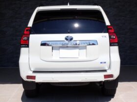 
									TOYOTA Land Cruiser Prado TX L Package Sunroof 7 Seater Pearl White 2023′ C8GL0 full								