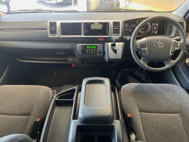 TOYOTA Hiace Wagon GL Long Middle Roof Pearl White 2025′ C8OH0