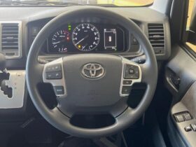 
									TOYOTA Hiace Wagon GL Long Middle Roof Pearl White 2025′ C8OH0 full								