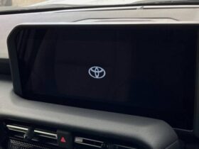
									TOYOTA Land Cruiser Wagon VX Pearl White 2024′ C8PS6 full								
