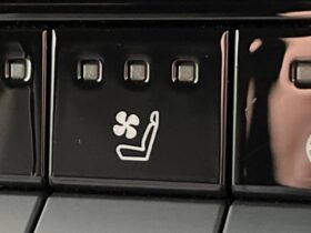 
									TOYOTA Land Cruiser Wagon VX Pearl White 2024′ C8PS6 full								