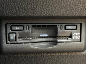 
									TOYOTA Land Cruiser Wagon VX Pearl White 2024′ C8PS6 full								